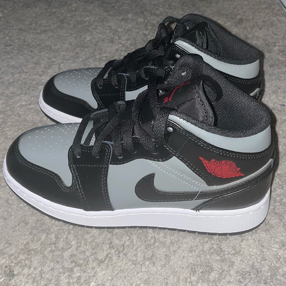 🆕 AIR JORDAN SZ 3.5 - Picture 2 of 7